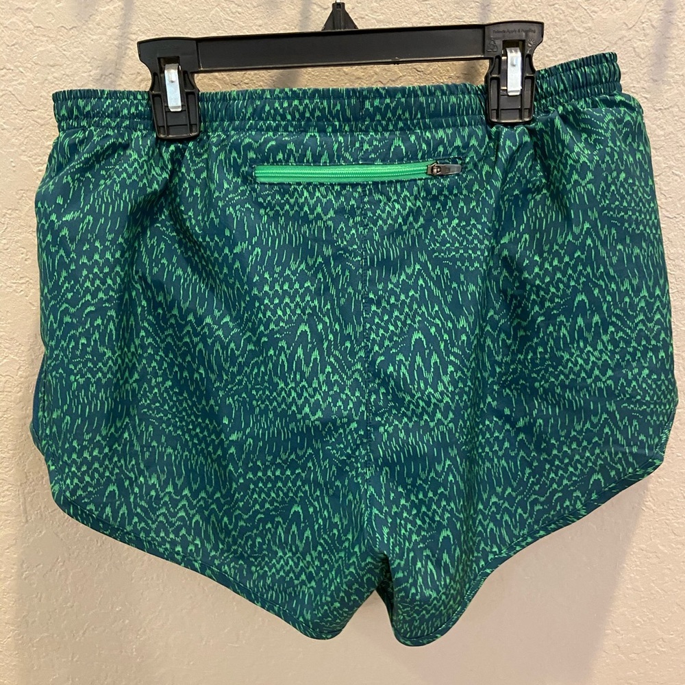 Nike Shorts - Picture 3 of 3